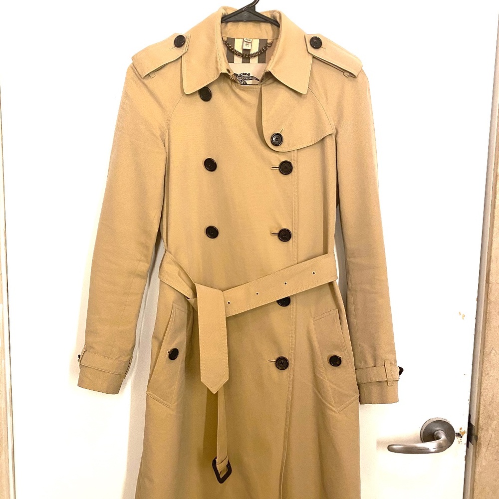 Burberry Women's Long Heritage Trench Coat size 4